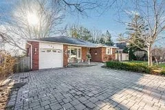 108 Hurd Street Main, Bradford West Gwillimbury, ON L3Z 1K7