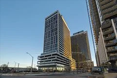 8960 Jane Street 411, Vaughan, ON L4K 2M9