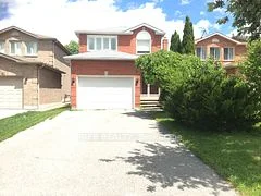 39 Cougar Court, Richmond Hill, ON L4S 1H7