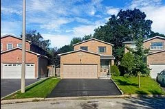 Lower Level in Markham