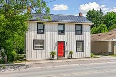Detached in East Gwillimbury