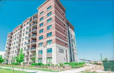 Common Element Condo in Markham