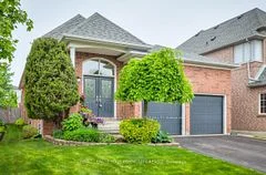 503 Silken Laumann Drive, Newmarket, ON L3X 2H9