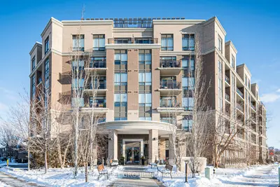Condo Apartment in Markham