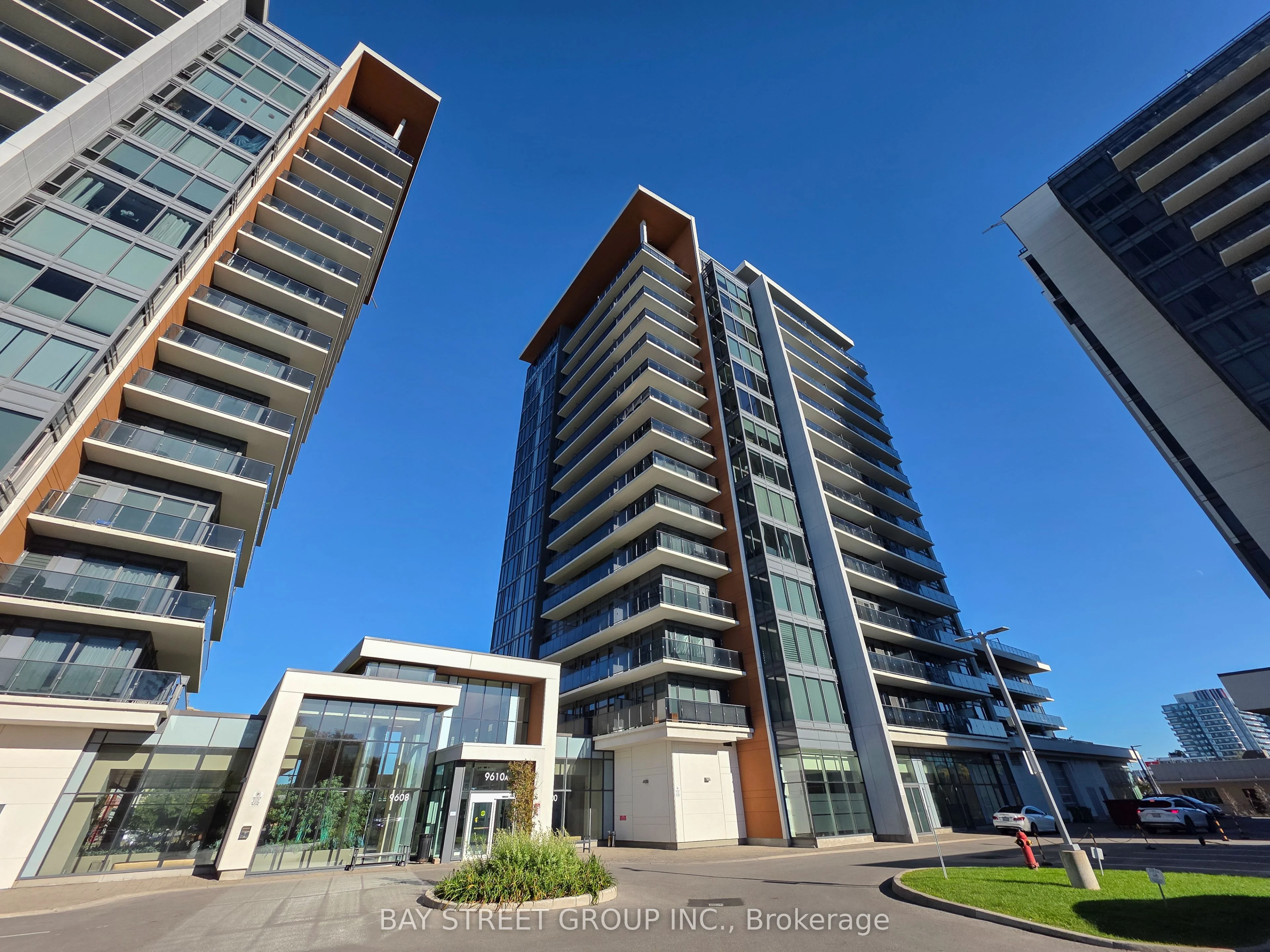 9608 Yonge Street 705B, Richmond Hill, ON L4C 1V6