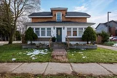 143 Wellington Street E, New Tecumseth, ON L9R 1G5