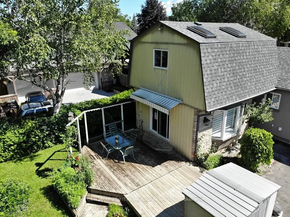 30 Howard Drive Back unit, Newmarket, ON L3Y 3G7