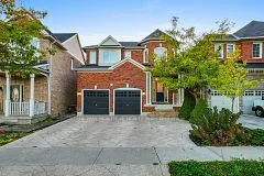 6 Ford Wilson Boulevard, Newmarket, ON L3X 3G5