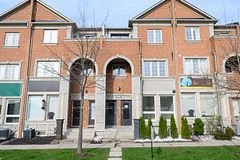 Att/Row/Townhouse in Markham