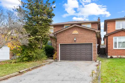 Detached in Vaughan