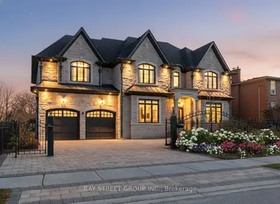 3 Claridge Drive, Richmond Hill, ON L4C 6G8