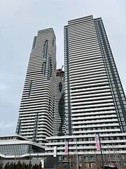195 Commerce Street 1911, Vaughan, On L4k 0p9