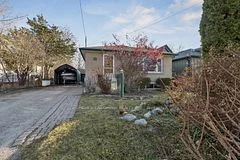 127 Lake Avenue, Richmond Hill, On L4e 3g5