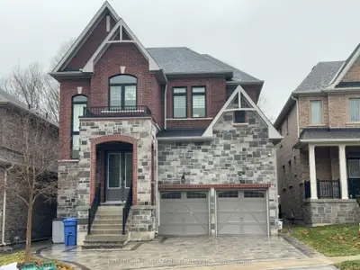 Detached in East Gwillimbury