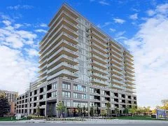 185 Deerfield Road 415, Newmarket, On L3y 0g7