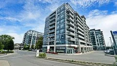 Condo Apartment in Richmond Hill