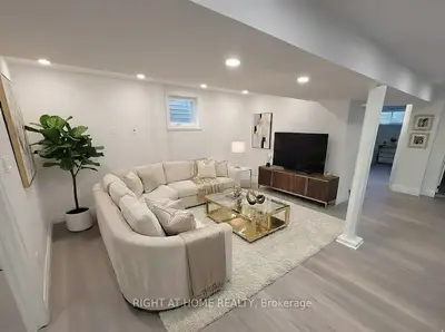 347 Boisdale Avenue, Richmond Hill, On L4c 1r4