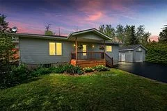 4 Alice Avenue, Georgina, On L4p 3c8