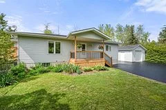 4 Alice Avenue, Georgina, On L4p 3c8
