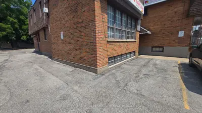 6060 Highway 7 E 101-b, Markham, On L3p 3a9