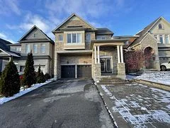 233 Aspenwood Drive Lower Level, Newmarket, ON L3X 3L1