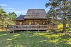 Detached in King