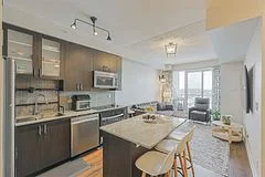 9090 Yonge Street 611, Richmond Hill, ON L4C 0Z1
