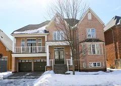 7 Tarmack Avenue Lower, Richmond Hill, On L4e 0e6
