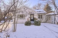 16942 Bayview Avenue, Newmarket, ON L3Y 6M5