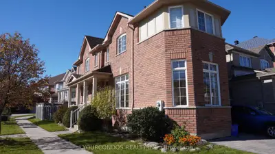 Detached in Markham