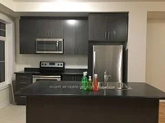 126 Alvin Pegg Drive, East Gwillimbury, ON L9N 0R7