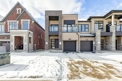 Att/Row/Townhouse in Markham