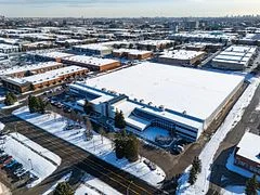 33 West Beaver Creek Road, Richmond Hill, ON L4B 1K4