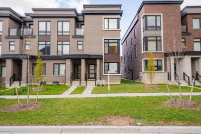 Att/Row/Townhouse in Markham