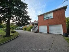 100 Langstaff Road, Richmond Hill, ON L4C 6N3