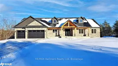 5039 10th Side Road, Innisfil, ON L0L 1R0