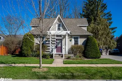 108 Wellington Street, New Tecumseth, On L9r 1g7