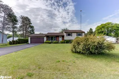 8339 Main St E Street, Adjala-tosorontio, On L0m 1m0