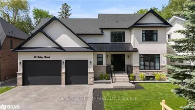 14 Selby Street, Innisfil, On, L0l 1l0