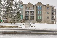 21 George Street 301, Aurora, ON L4G 2S1