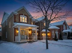 110 Gladys Clarkson Drive, Whitchurch-Stouffville, ON L4A 0R3