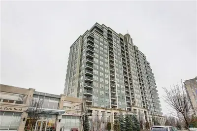 15 North Park Road 1003, Vaughan, ON L4J 0A1