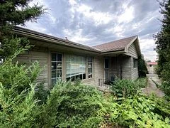 Detached in King