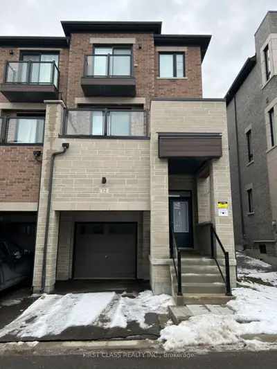 Att/Row/Townhouse in Markham