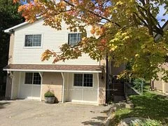 691 Irwin Crescent Main, Newmarket, ON L3Y 5A3