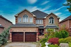 32 Hamills Crescent BSMT, Richmond Hill, ON L4S 1B9