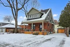 333 Millard Avenue Lower, Newmarket, ON L3Y 1Z5