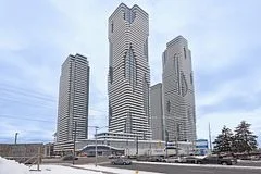 Condo Apartment in Vaughan
