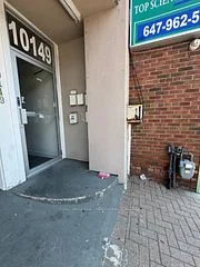 10149 Yonge Street 201, Richmond Hill, ON L4C 1T5