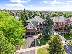 1022 Ivsbridge Boulevard, Newmarket, ON L3X 2A2